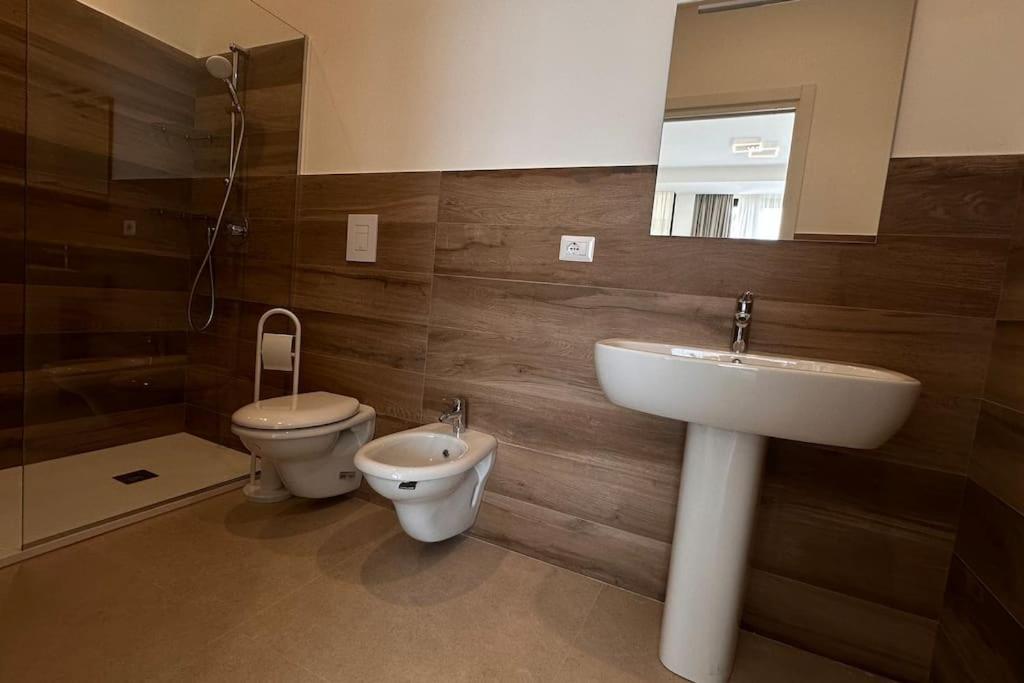 Cconforthotels Puglia Promenade Apartment 4 巴里 外观 照片