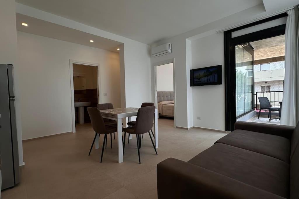 Cconforthotels Puglia Promenade Apartment 4 巴里 外观 照片